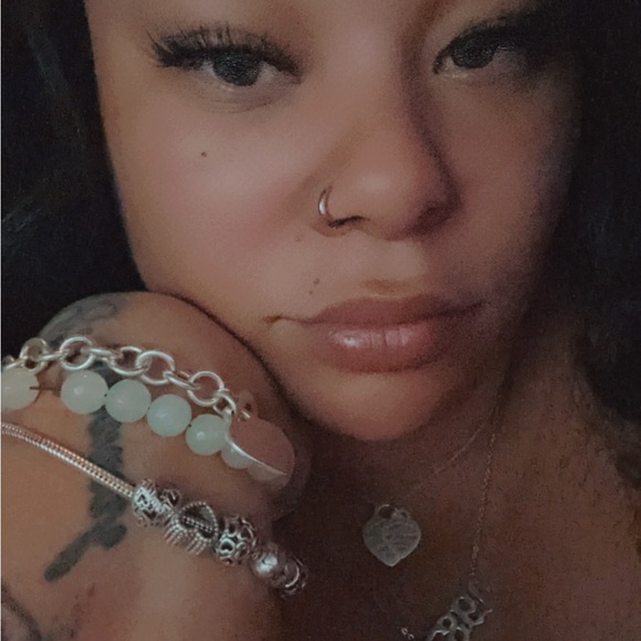 Meet your Posher, Ashley - Picture 2 of 2